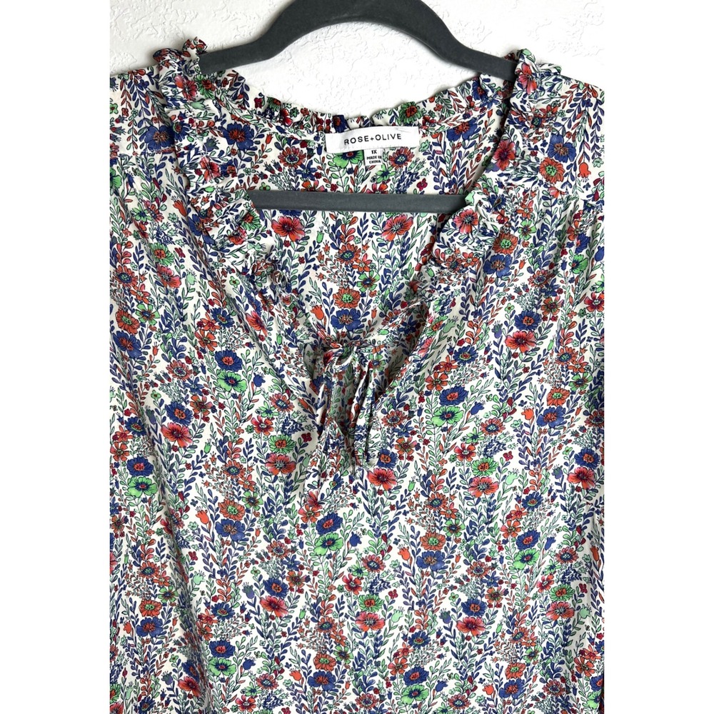 Rose & Olive Floral Tie Neck Blouse‎ Size 1X Plus Flutter Sleeve Cottagecore